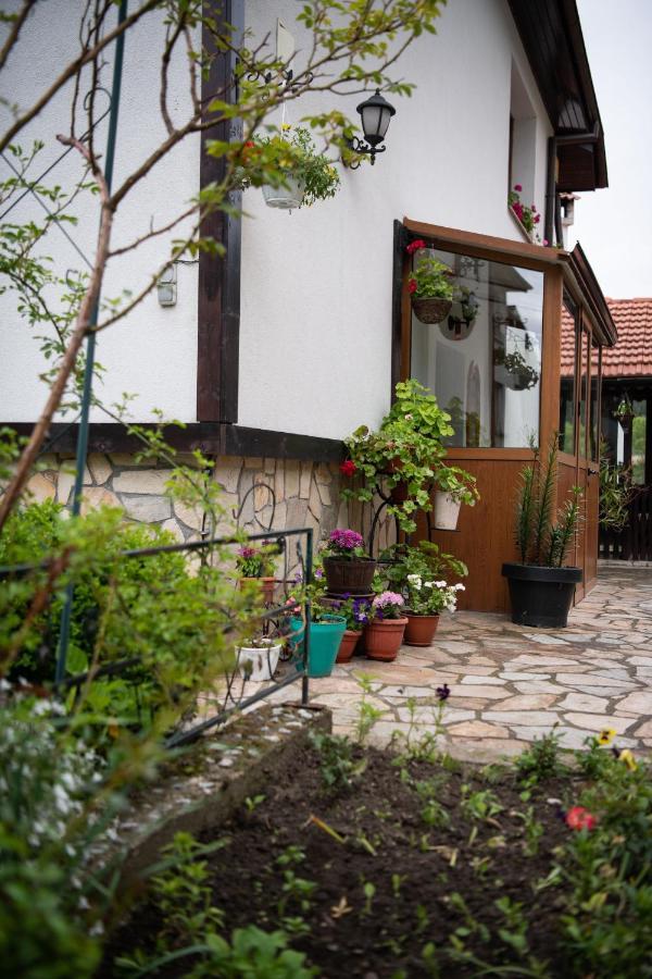 Guest House Rossy Trigrad Exterior photo